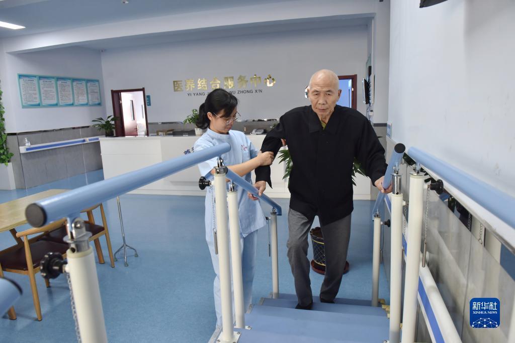 鸿运手机版登录首页